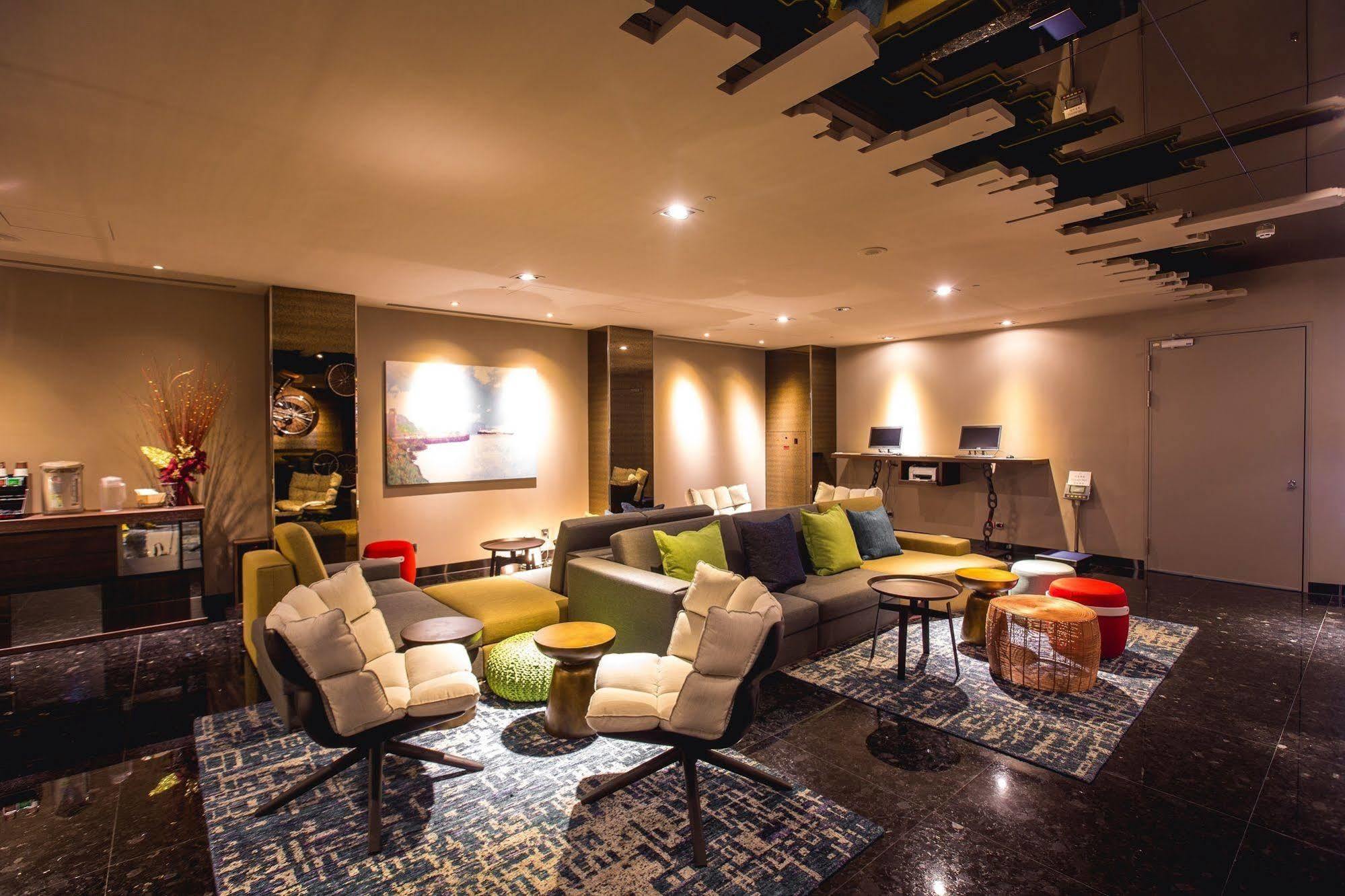 Airline Inn - Kaohsiung Station Экстерьер фото