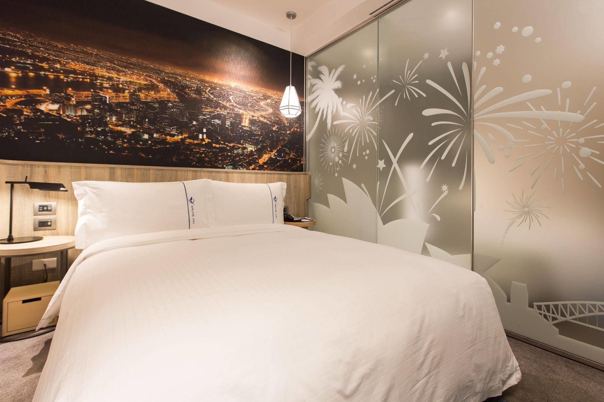 Airline Inn - Kaohsiung Station Экстерьер фото
